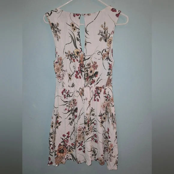 Blue Rain Dress - White with Floral Patterns Pefect For Fall - Picture 4 of 5